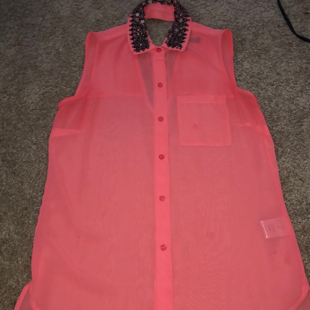 Sleeveless top